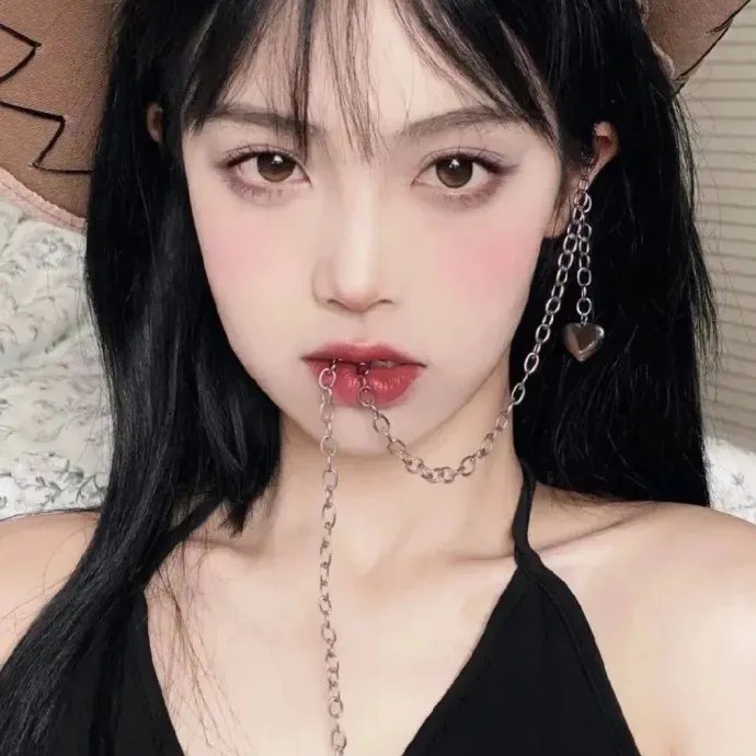 甜美爱丽丝 海报